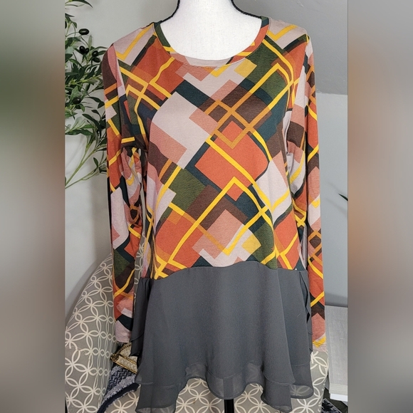 LOGO by Lori Goldstein Flowy Ruffle Top Shirt Blouse Olive Green Size M - Picture 2 of 6